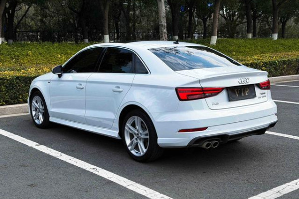 2021 Audi A3 с пробегом 57 000 км