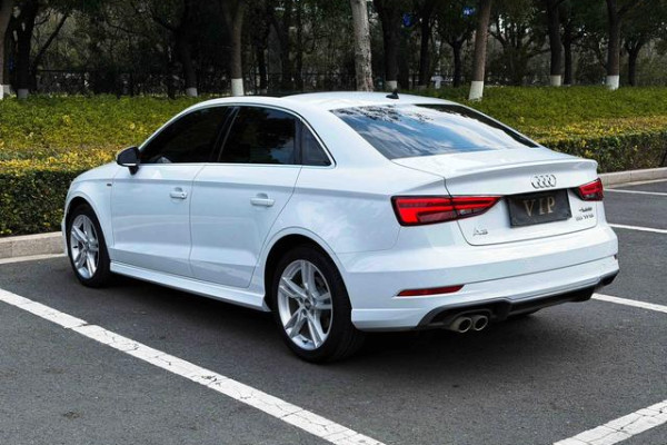 2021 Audi A3 с пробегом 57 000 км