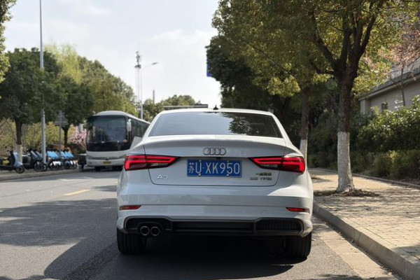 2021 Audi A3 с пробегом 35 000 км