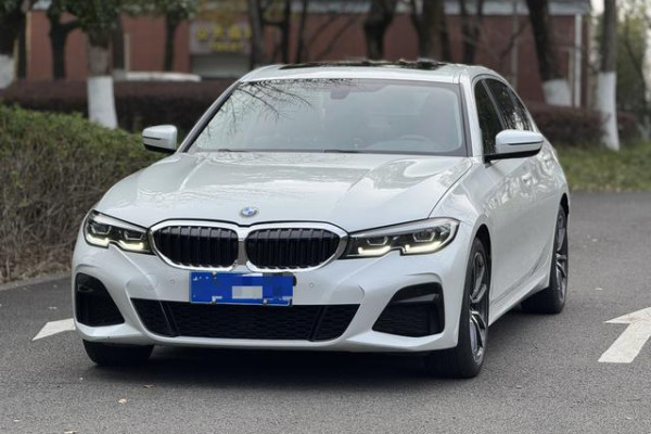 2021 BMW 3 серии с пробегом 72 000 км