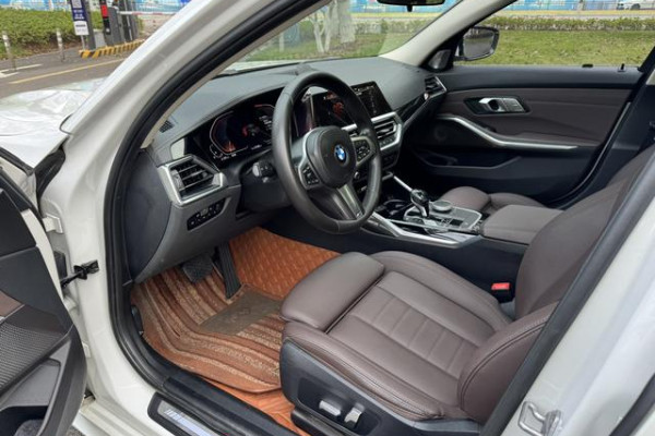 2021 BMW 3 серии с пробегом 72 000 км