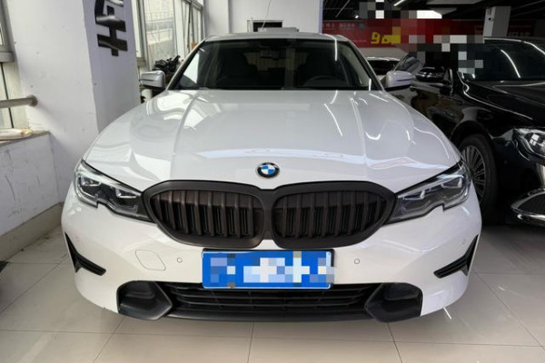 2021 BMW 3 серии с пробегом 41 000 км