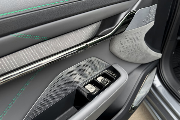 2023 Zeekr 001 с пробегом 26 605 км