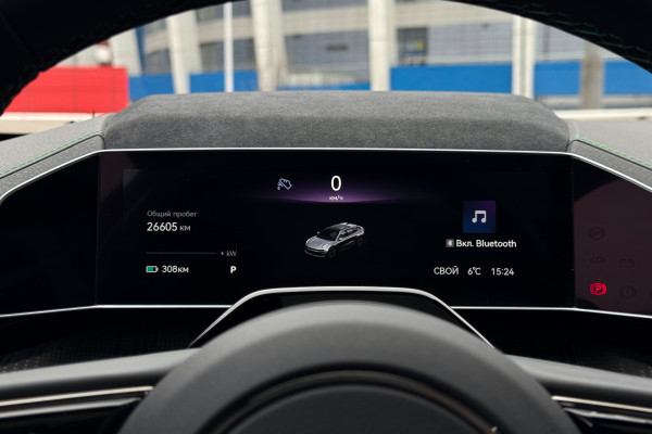 2023 Zeekr 001 с пробегом 26 605 км