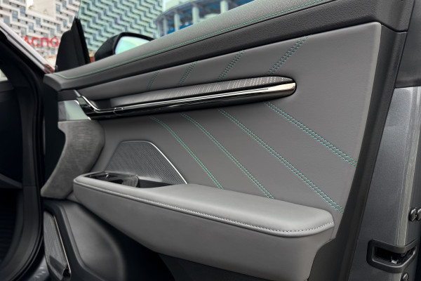 2023 Zeekr 001 с пробегом 26 605 км