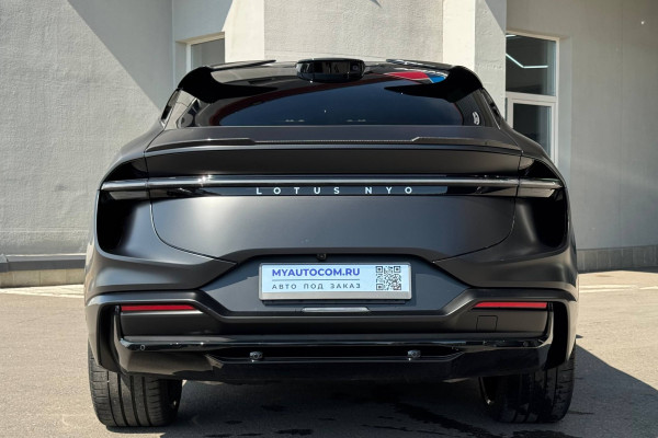 2025 Lotus Eletre с пробегом 5 000 км