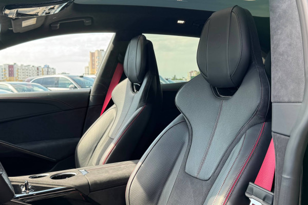 2025 Lotus Eletre с пробегом 5 000 км
