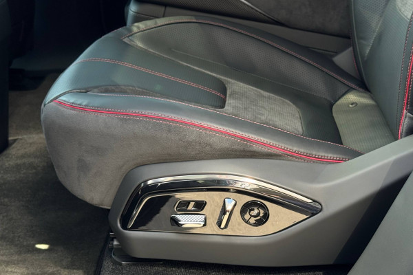 2025 Lotus Eletre с пробегом 5 000 км